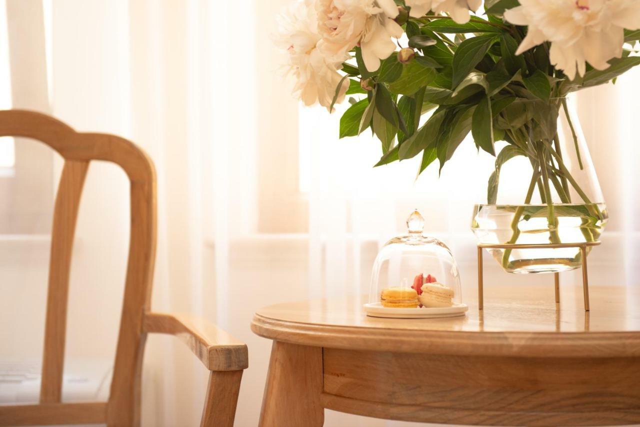 Family Hotel Anna Русе Экстерьер фото